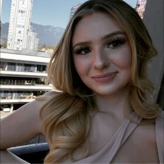 Elizabeth StDenis profile