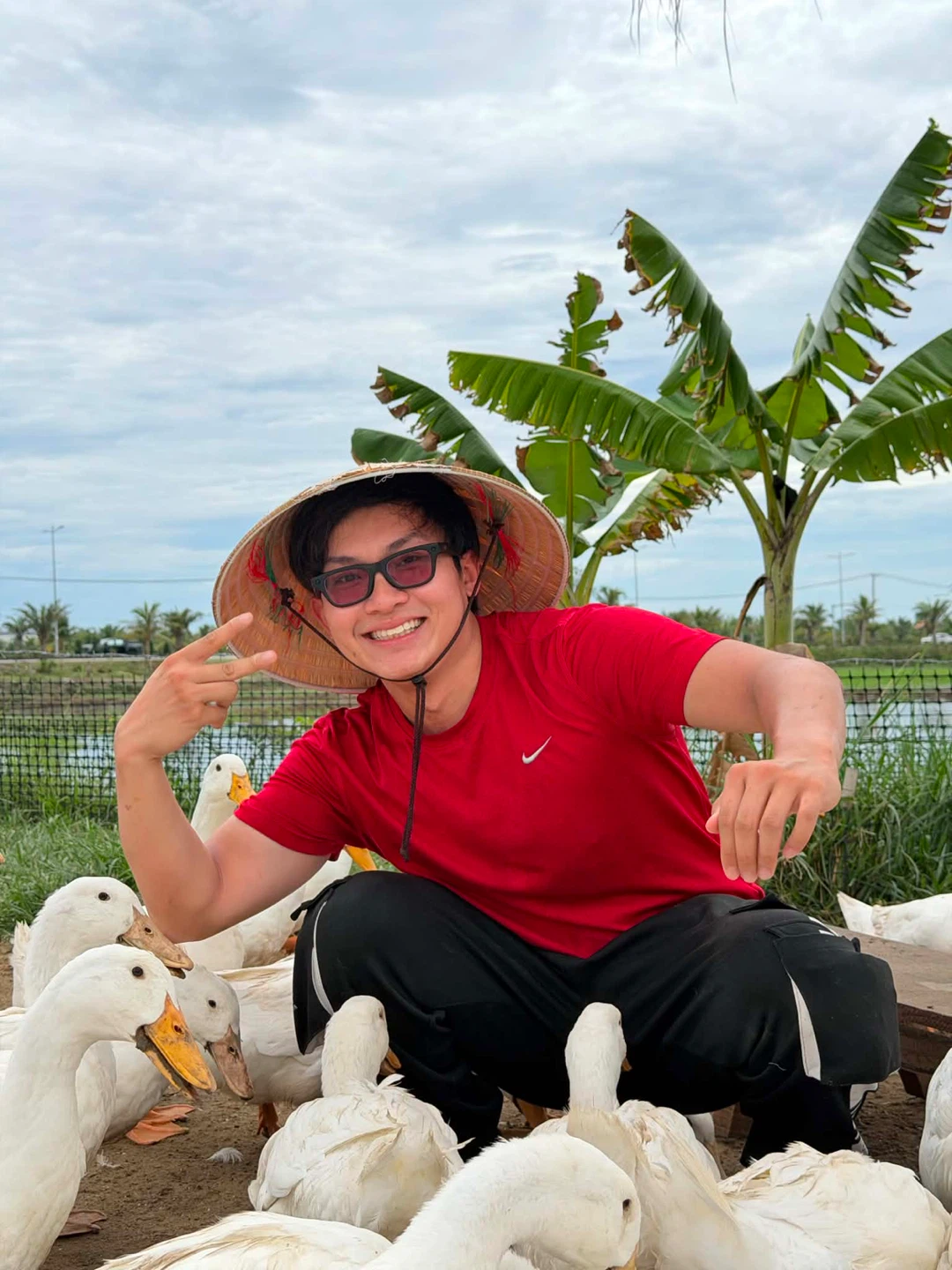 Khai Nguyen profile