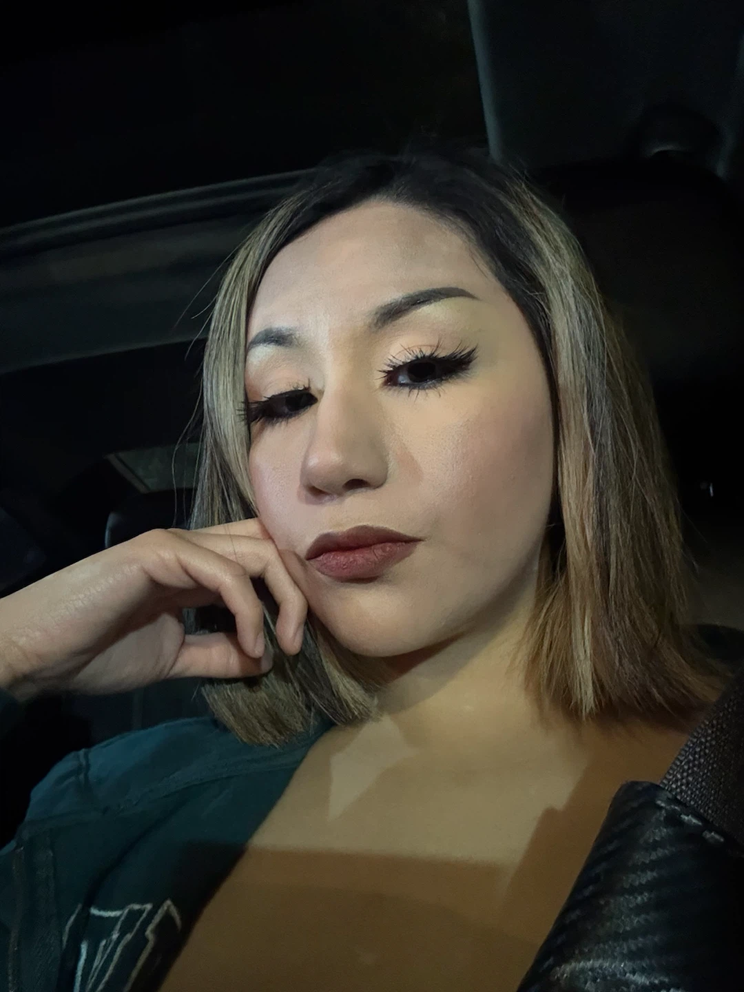 Mia profile