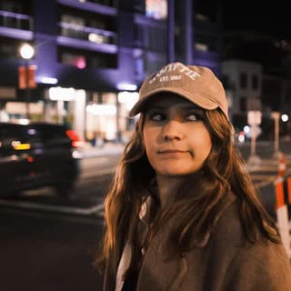 Alejandra profile