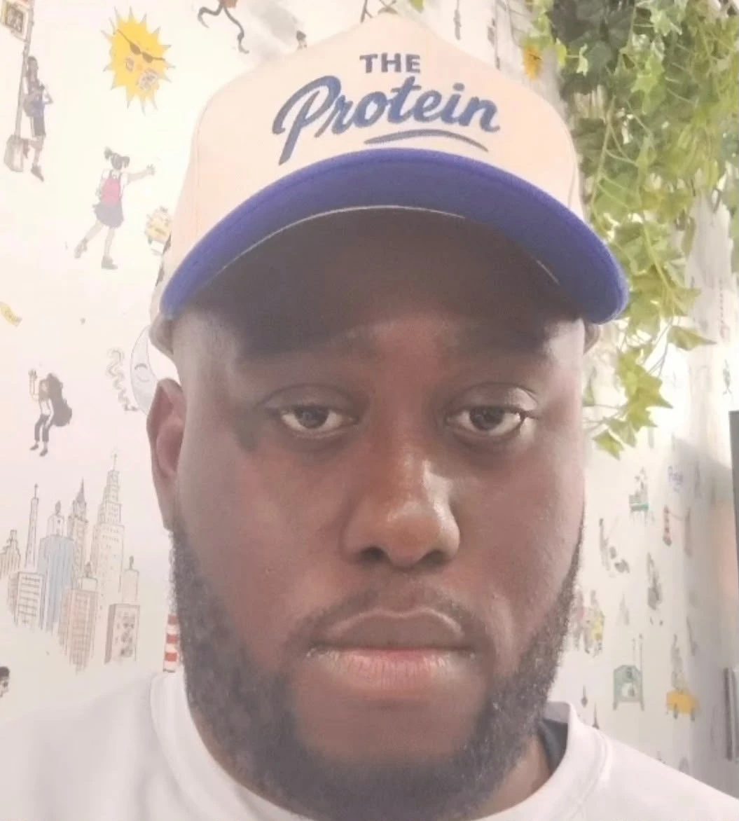Malcolm Robertson profile