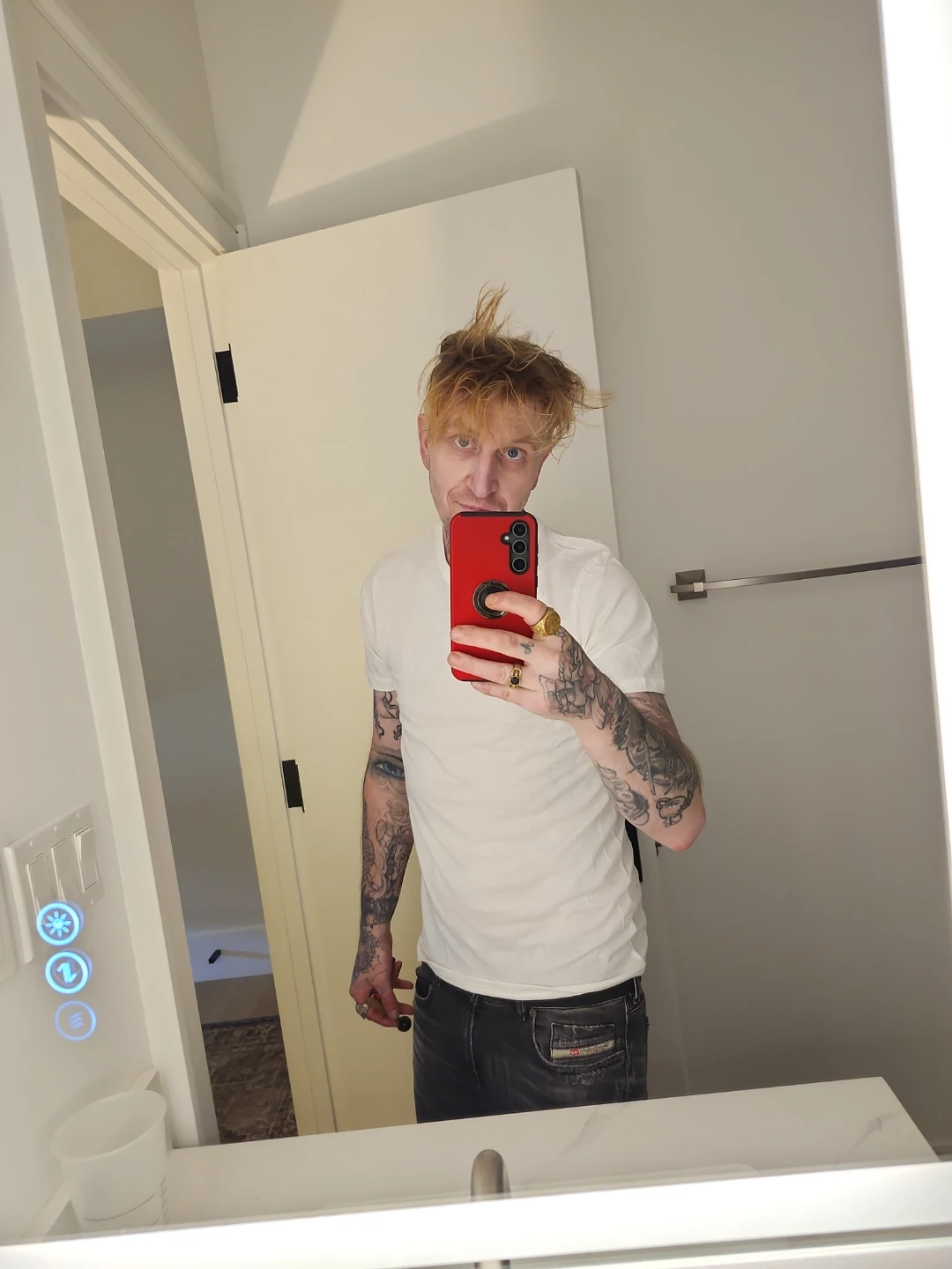 Jonny profile