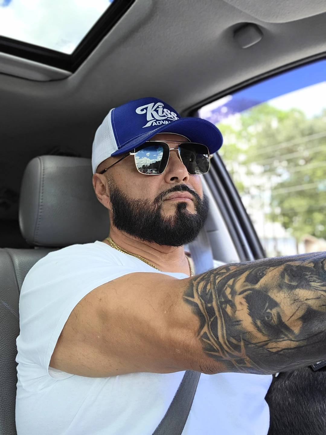 Charles Cruz profile