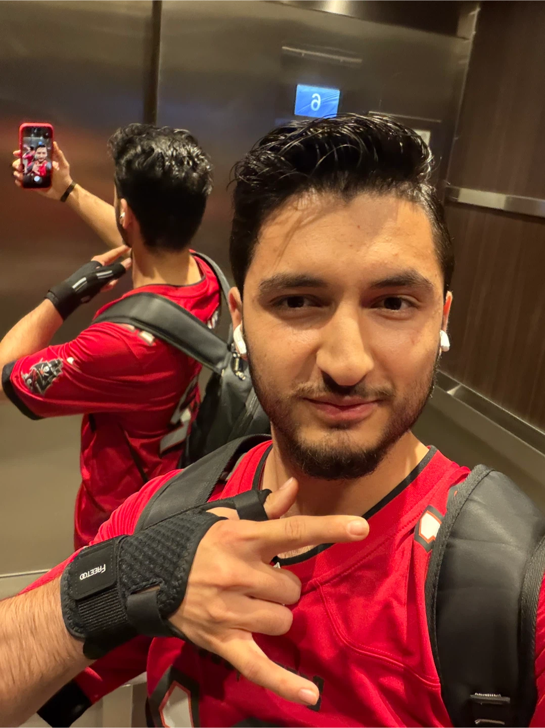 Ezat profile