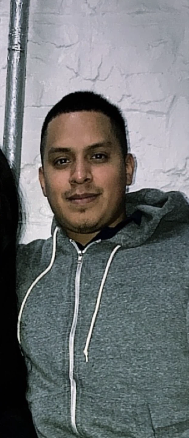 Jovanny Flores profile