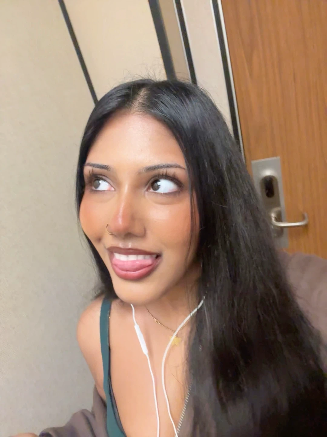 vaani profile