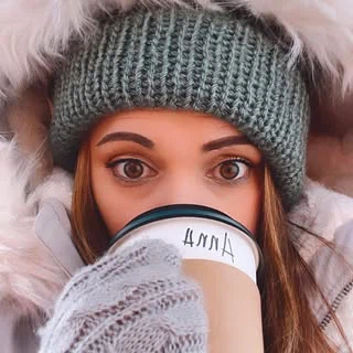 Anna Slogg profile