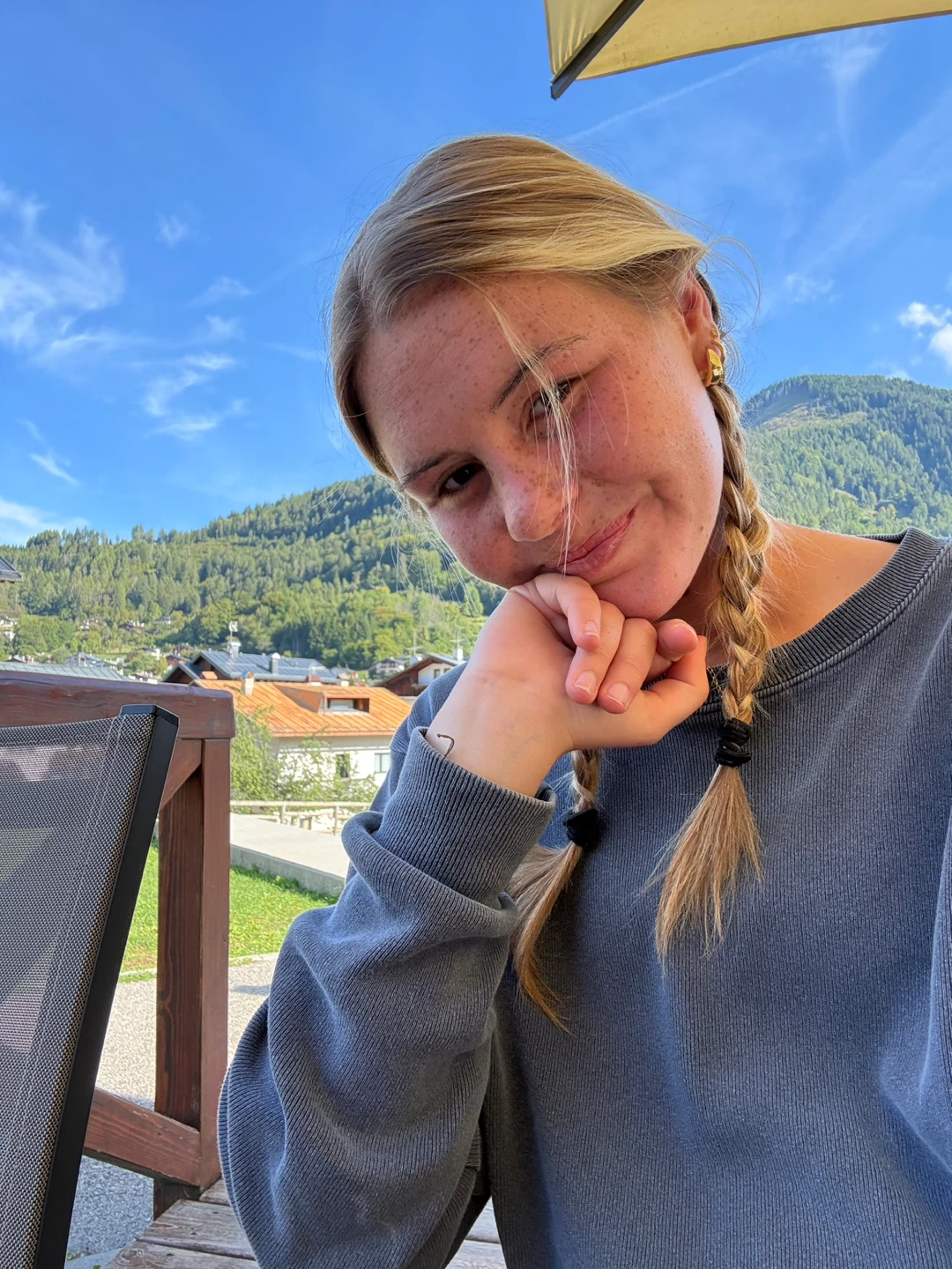 Maxeen profile