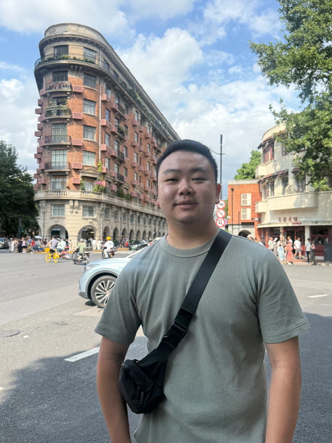 Adrian Qiu profile