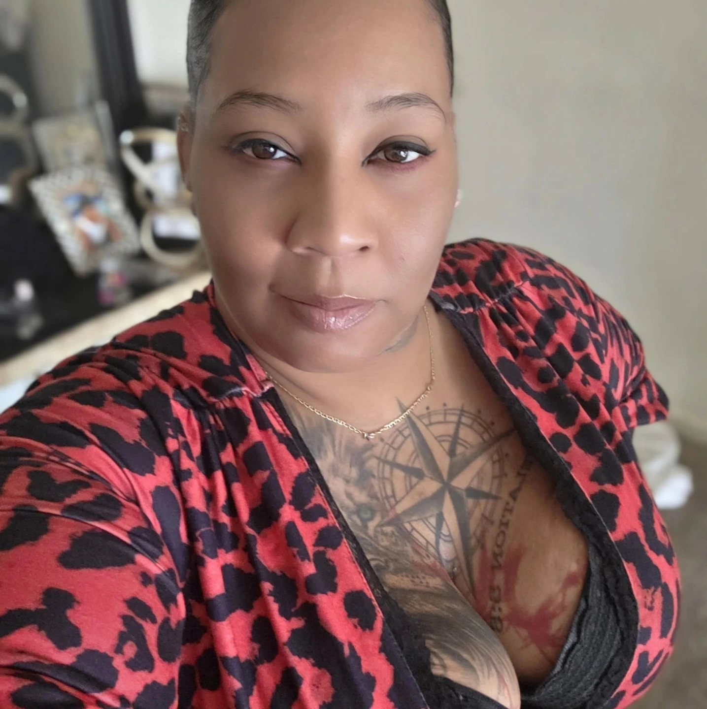 Akasha Gratton profile